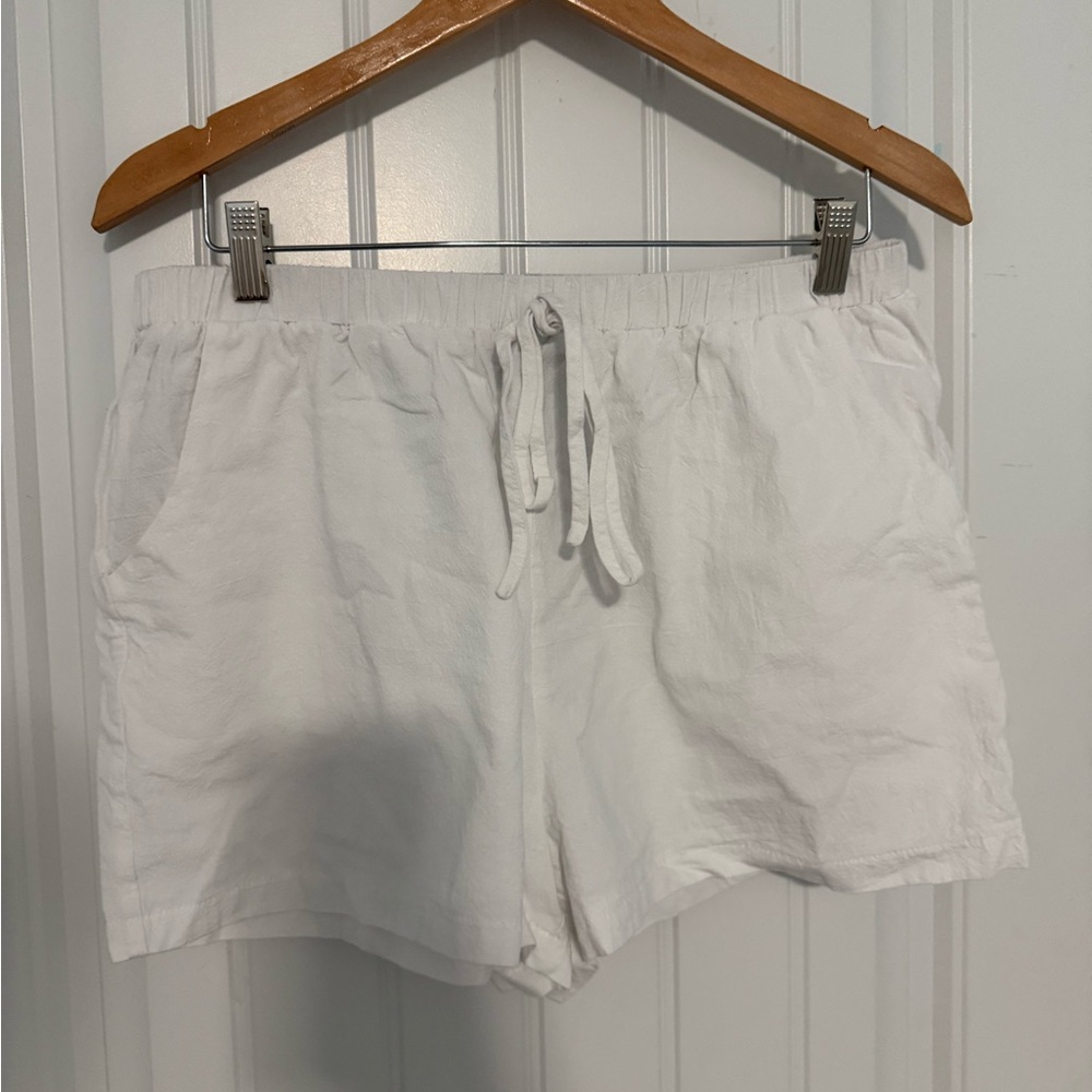 SHEIN White Athletic Shorts Lightweight Elastic Waist